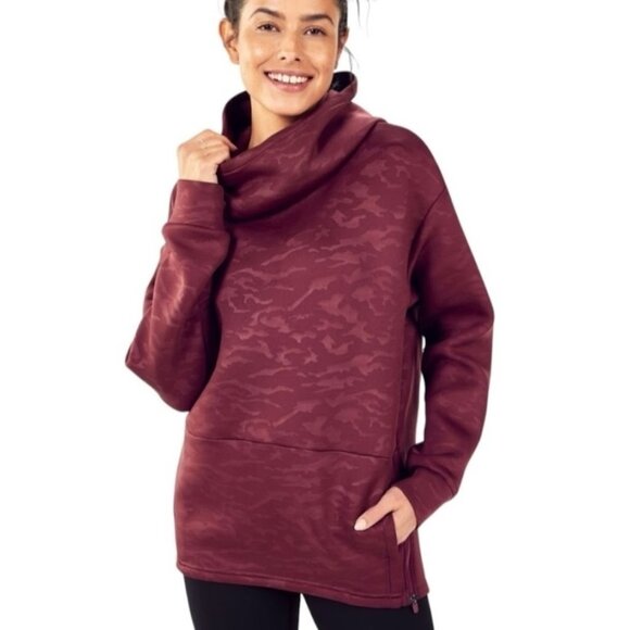 Fabletic's Camo‎ Cowl Neckline Camouflage Maroon Red Sweatshirt Pullover Size XL - Picture 1 of 10
